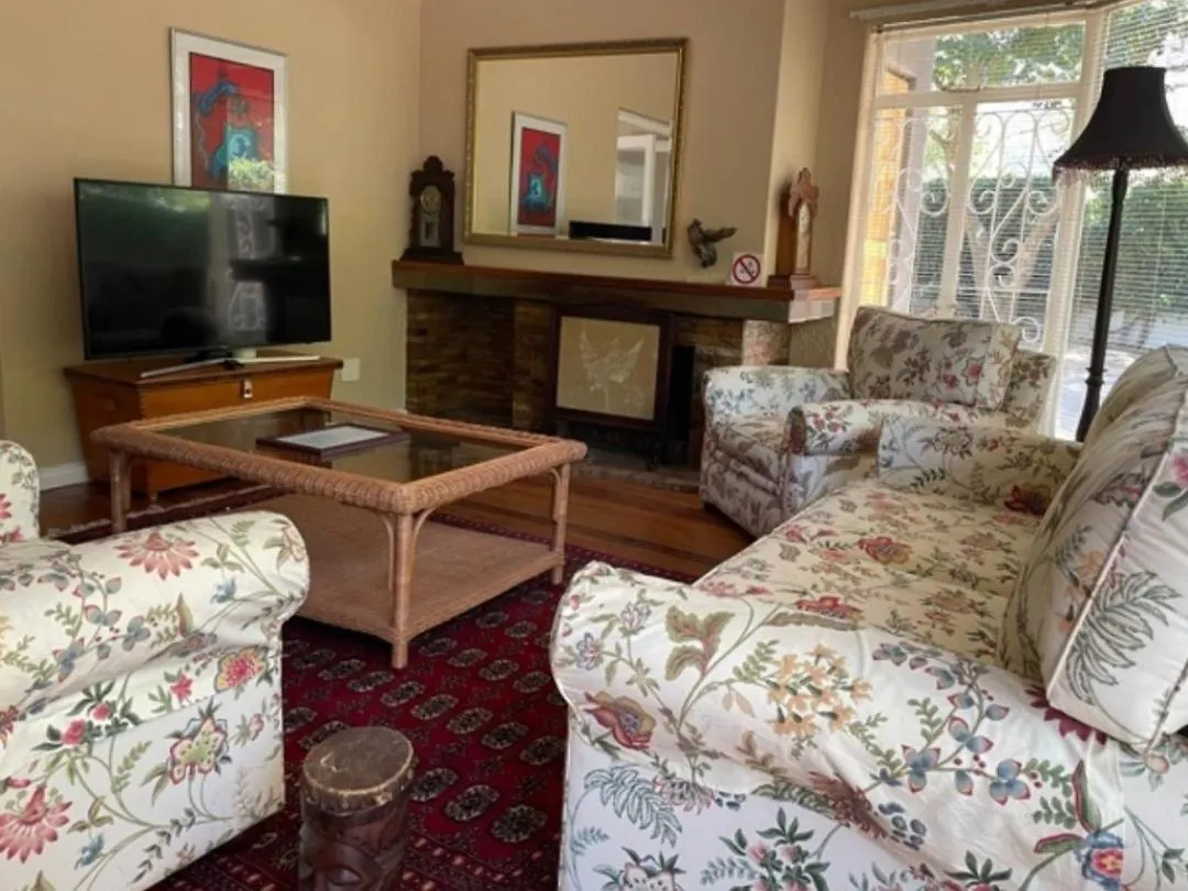 Authentic Newlands Apartment Cape Town